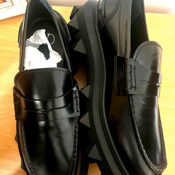 Black Valentino shoe - Picture 5 of 7